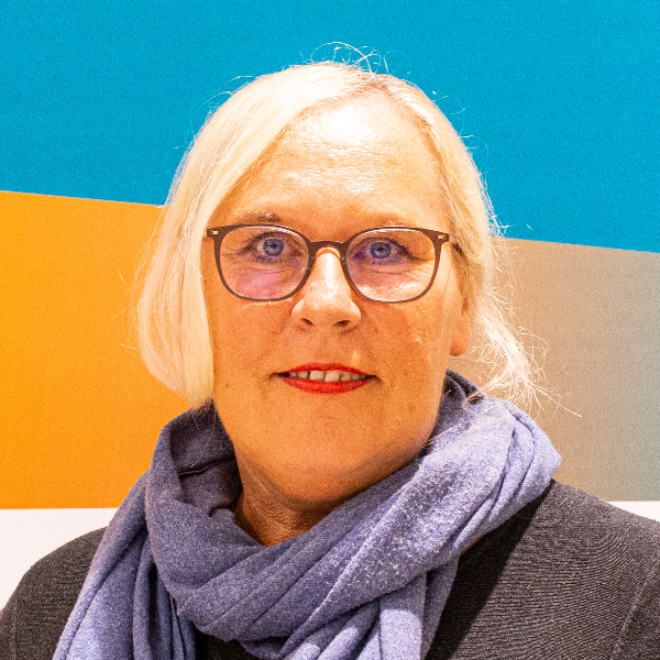  Birgit Nuyken